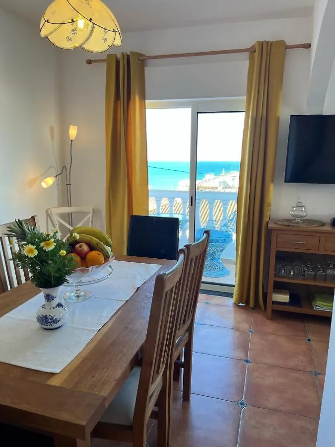 Apartment Casa Pedro In Salema - Oceanview & Beach