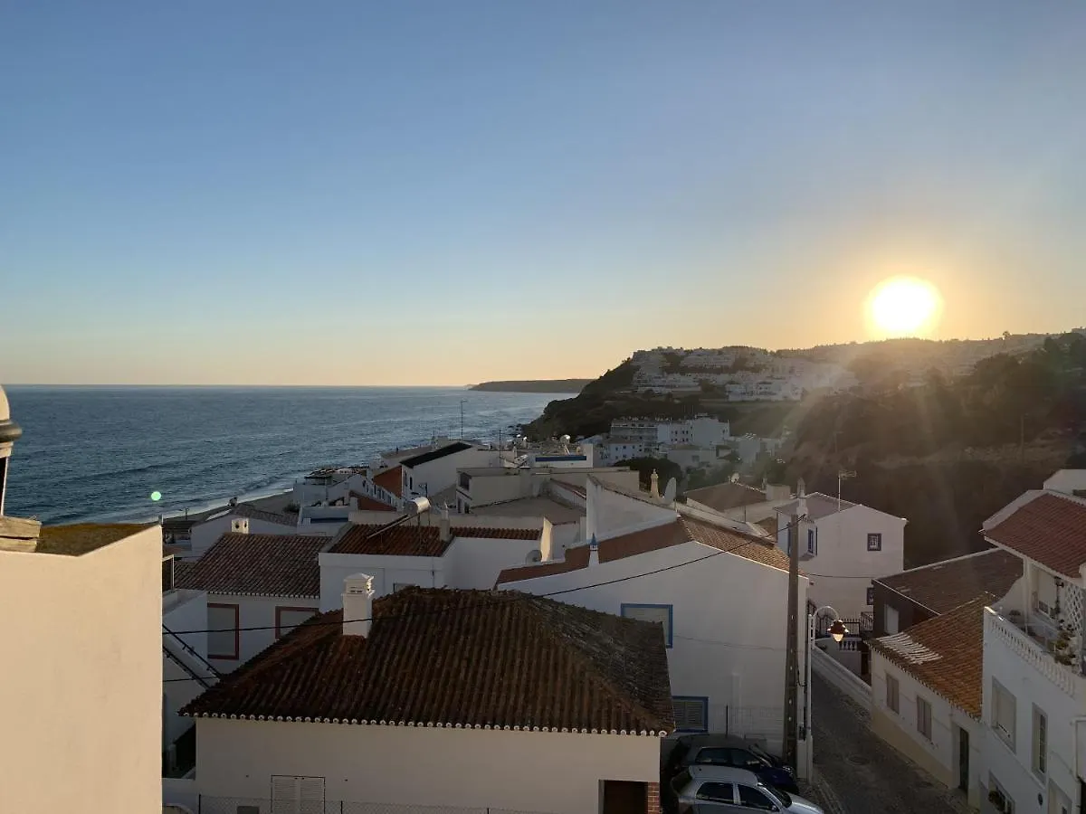 Casa Pedro In Salema - Oceanview & Beach