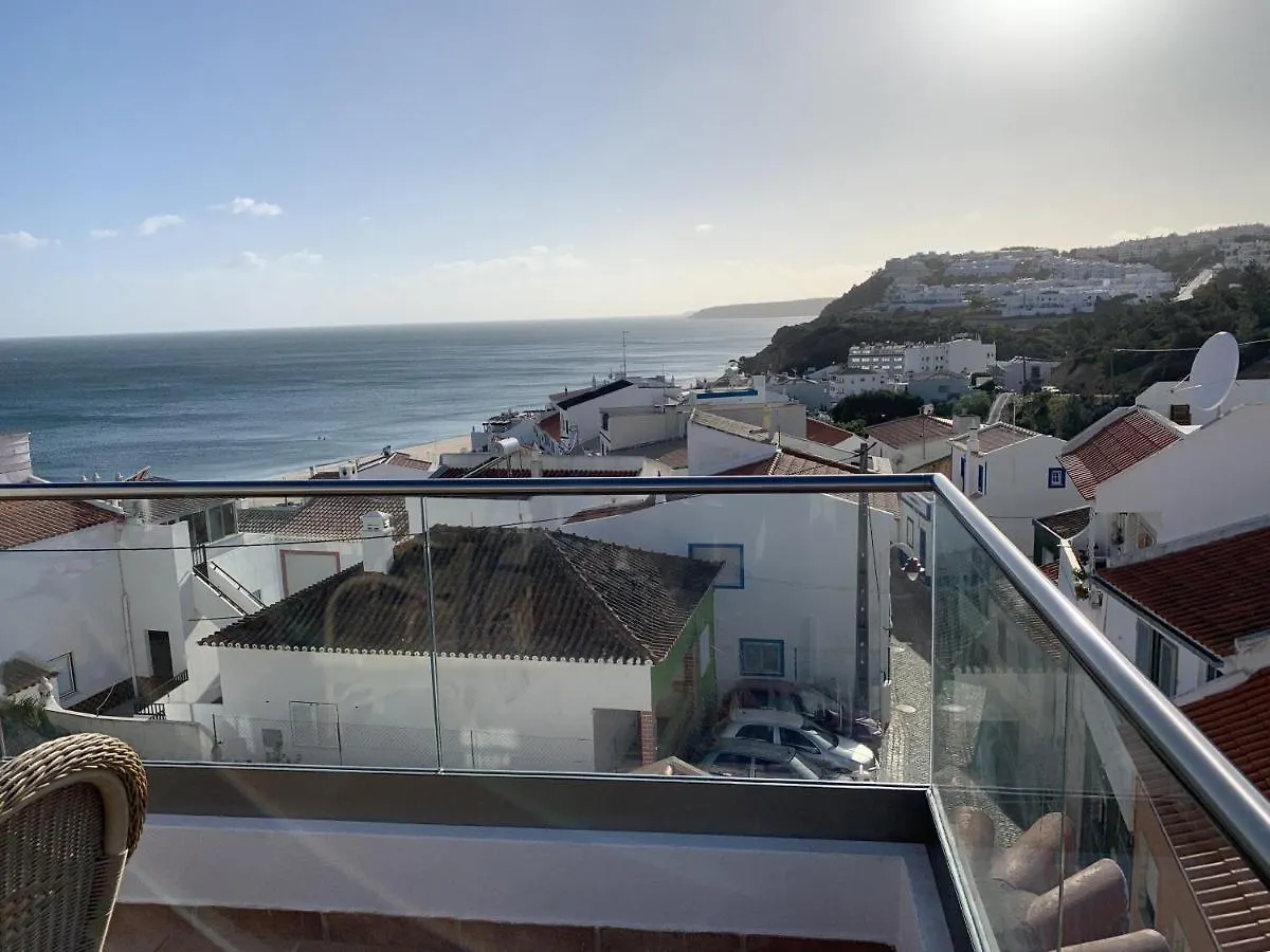 Casa Pedro In Salema - Oceanview & Beach Apartment